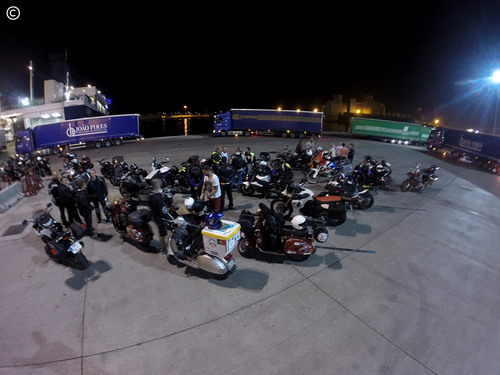 From Lisbon to Croatia - dia 3 - Barcelona - à espera da ordem de entrada no ferry para Savona