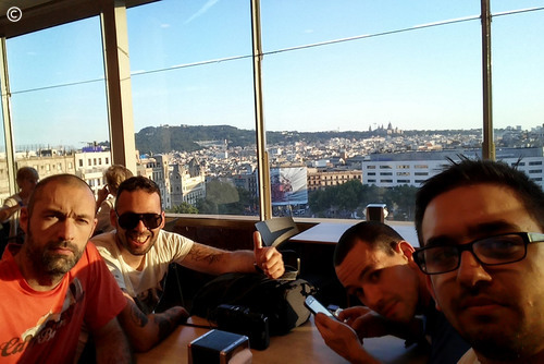 From Lisbon to Croatia - dia 3 - Barcelona - cañas com vista para a Plaça de Catalunya